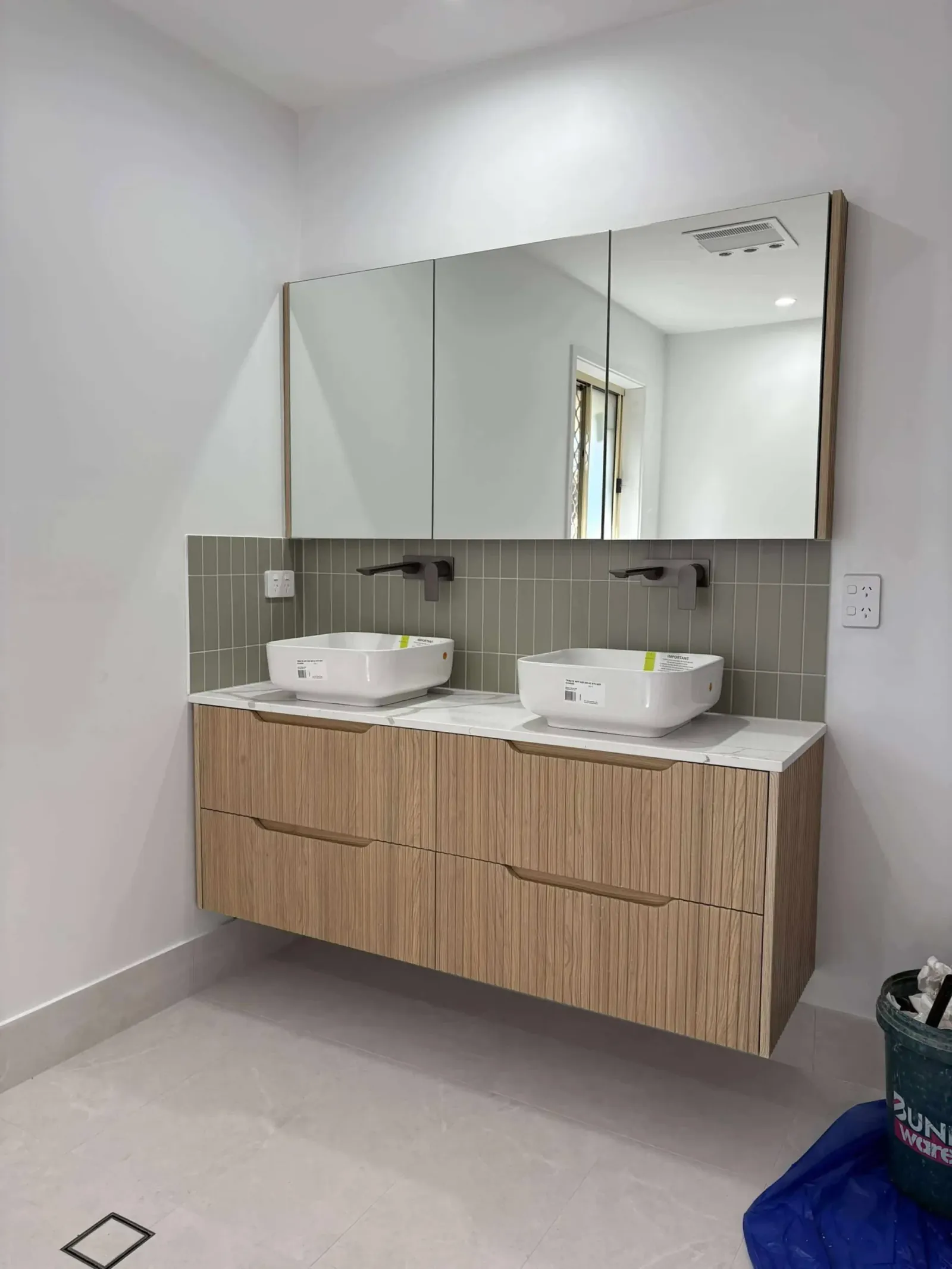 New double vanity with two basins